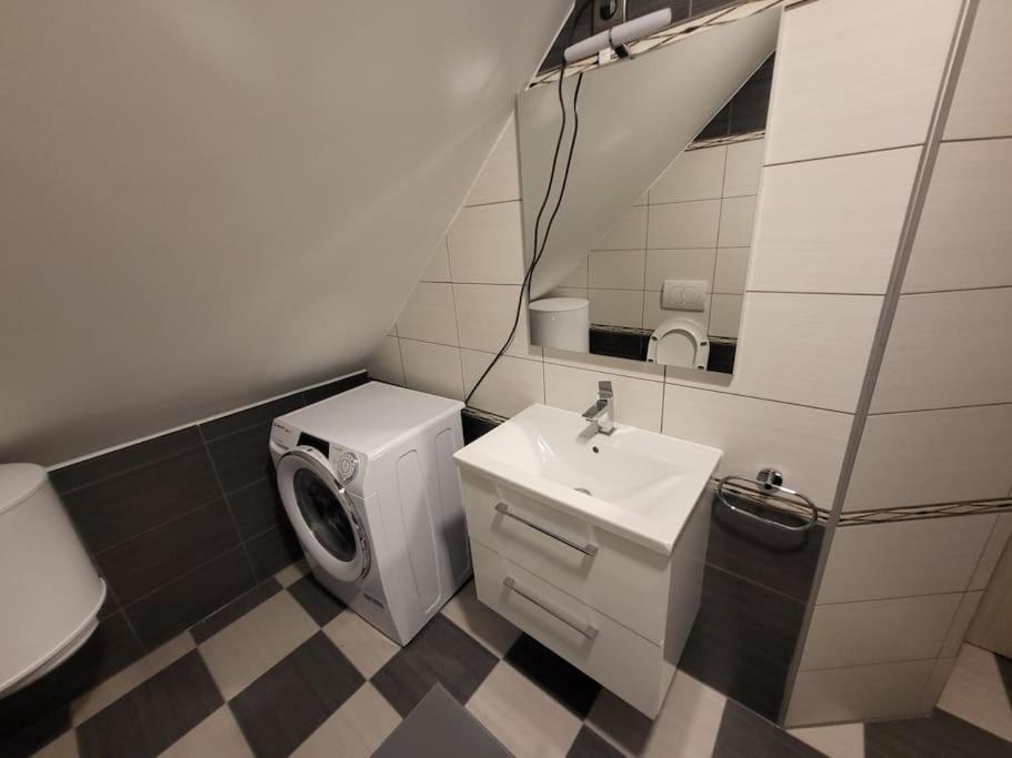 Jack Apartments Марибор Екстериор снимка